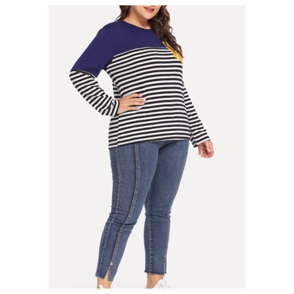 ➕ Navy Contrast Stripe Tee - Picture 4 of 5